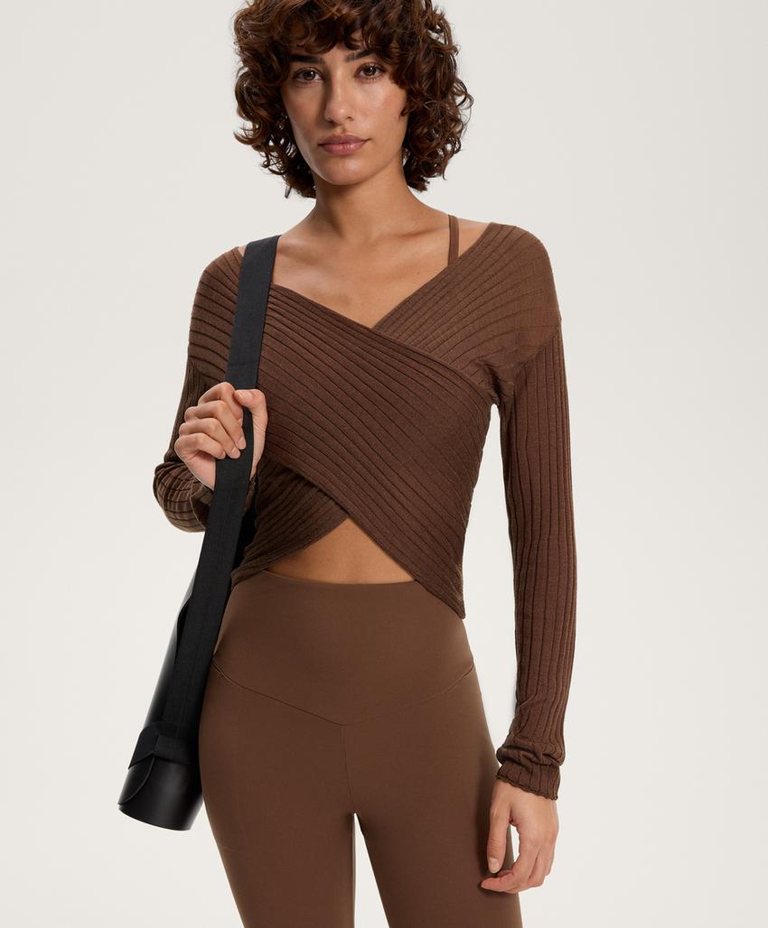 Полупрозрачный тонкий вязаный свитер с перекрещивающимся рубашечным воротником