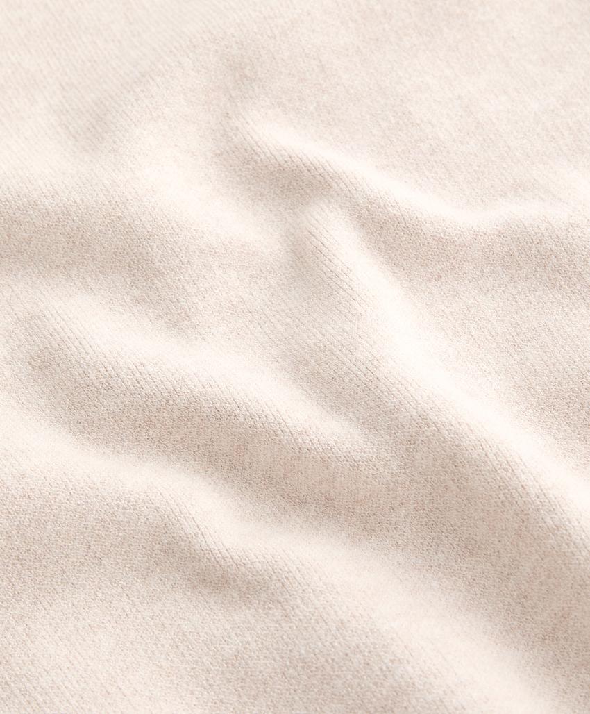 Длинный вязаный свитер с капюшоном