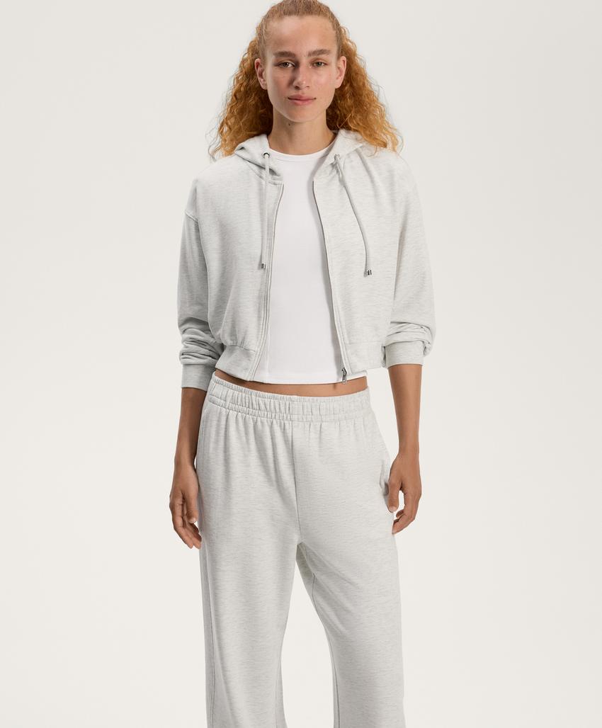 Укороченная толстовка с капюшоном и ребристыми деталями из хлопка и модала