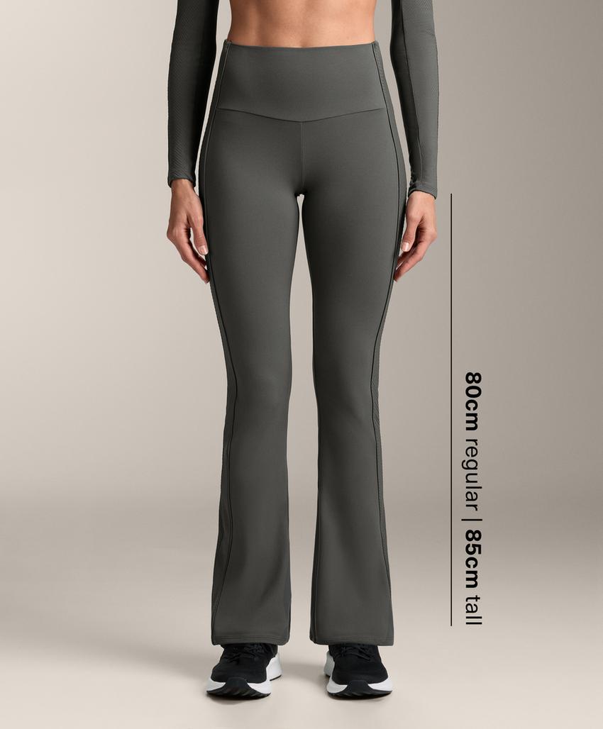 Брюки-клеш comfortlux с высокой посадкой и боковыми вставками