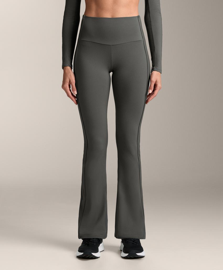 Брюки-клеш comfortlux с высокой посадкой и боковыми вставками