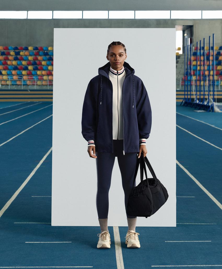 Спортивная сумка с мягким наполнителем