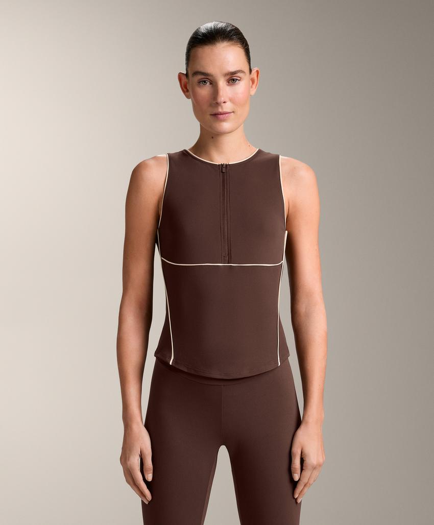 Майка comfortlux с контрастной отделкой без рукавов brown