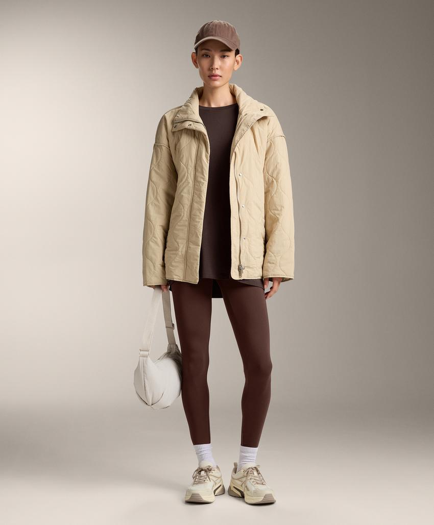 Просторная футболка с длинным рукавом из смесового хлопка