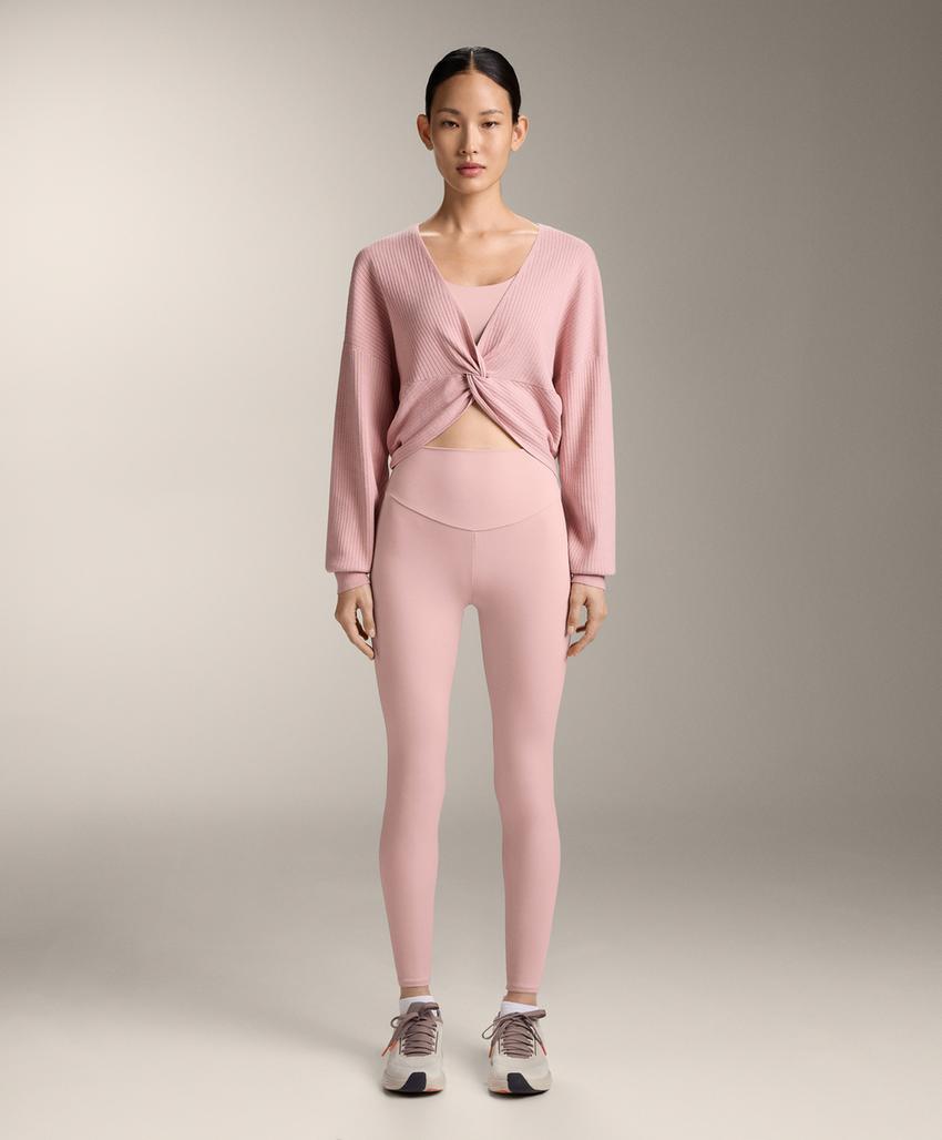 Джемпер с заплетенным узором