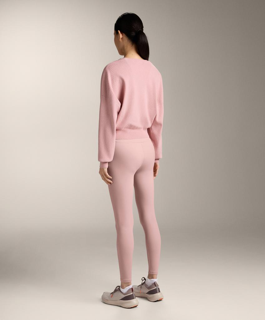 Джемпер с заплетенным узором