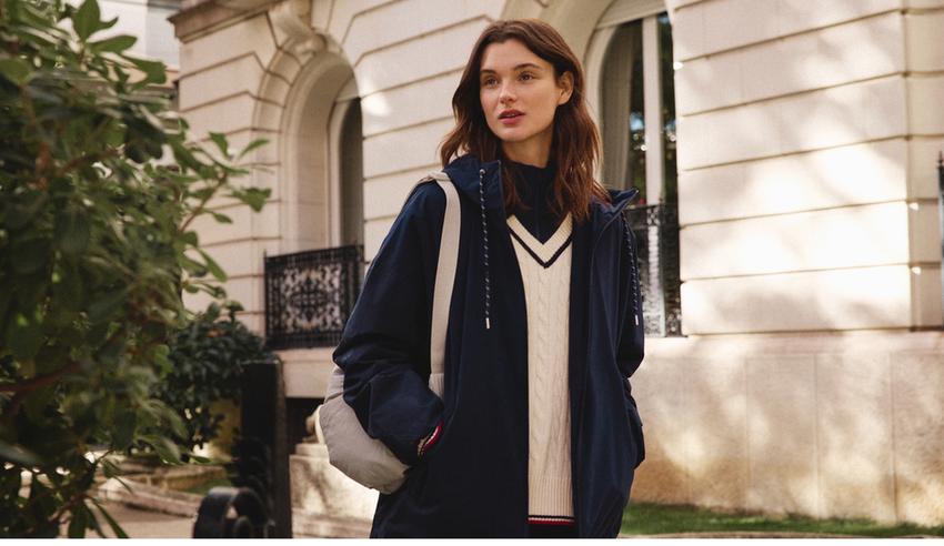 Джемпер мини с косами и v-образным вырезом