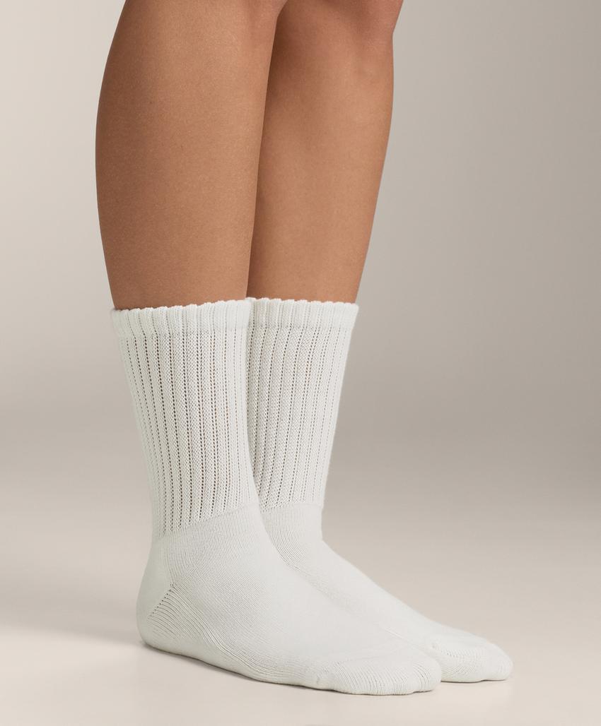 Носки из хлопкового смесового материала в классическом стиле