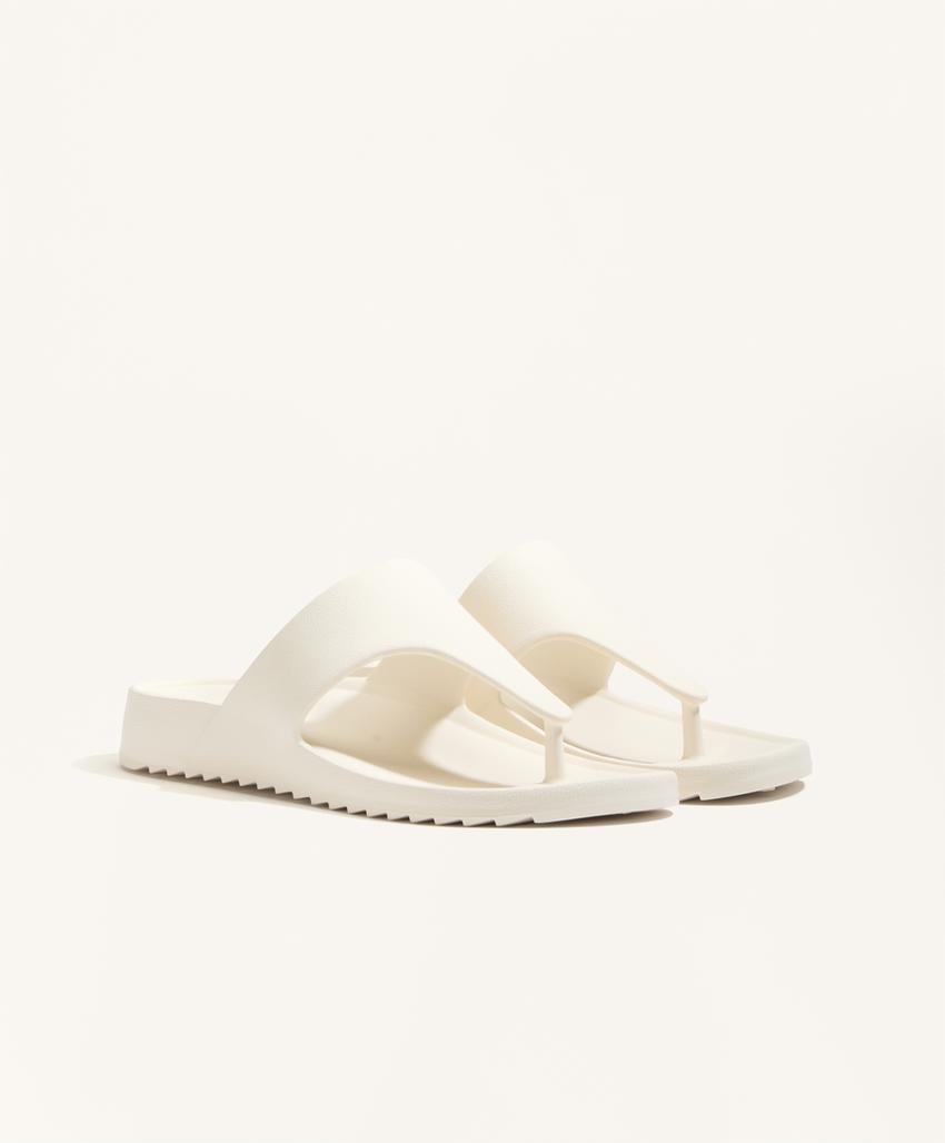 Chinelos de banho em forma de T