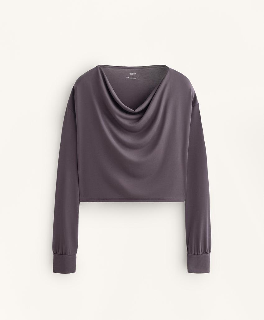 Футболка с драпированным вырезом из модала