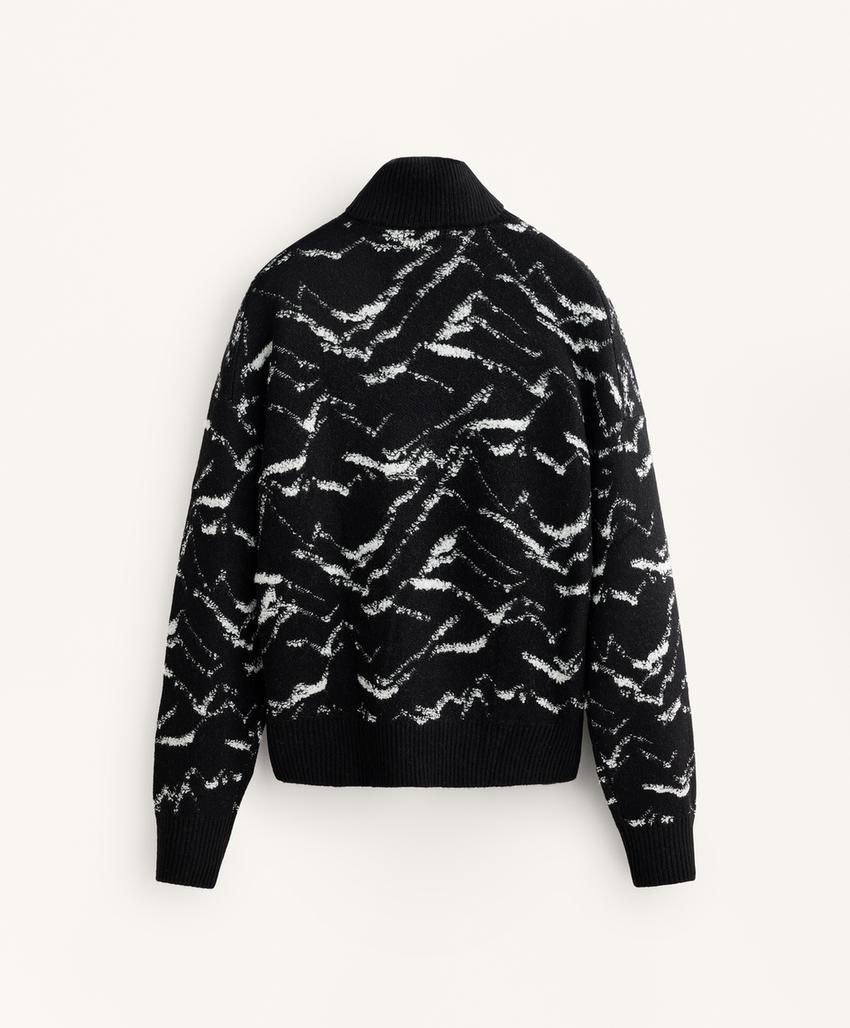 Джемпер горного вязания