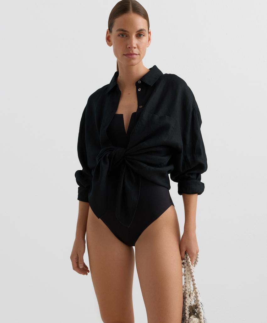 Купальник с v-образным вырезом из пике