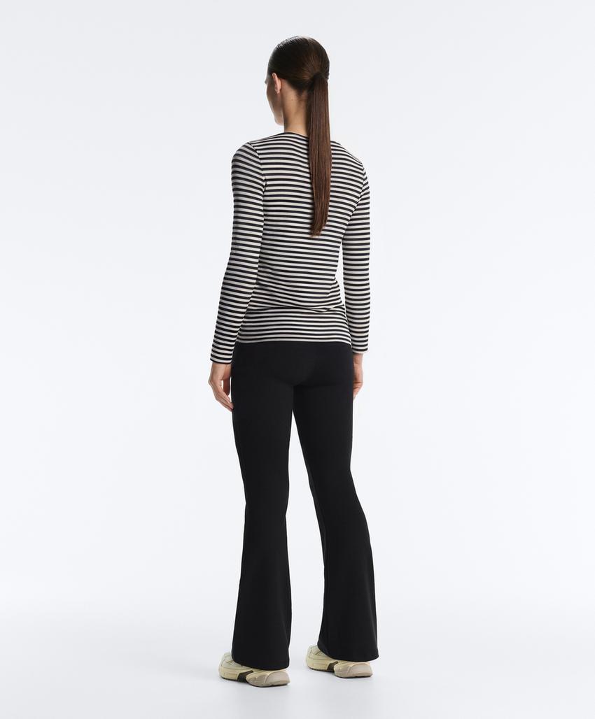 Футболка с длинным рукавом в полоску, облегающий крой