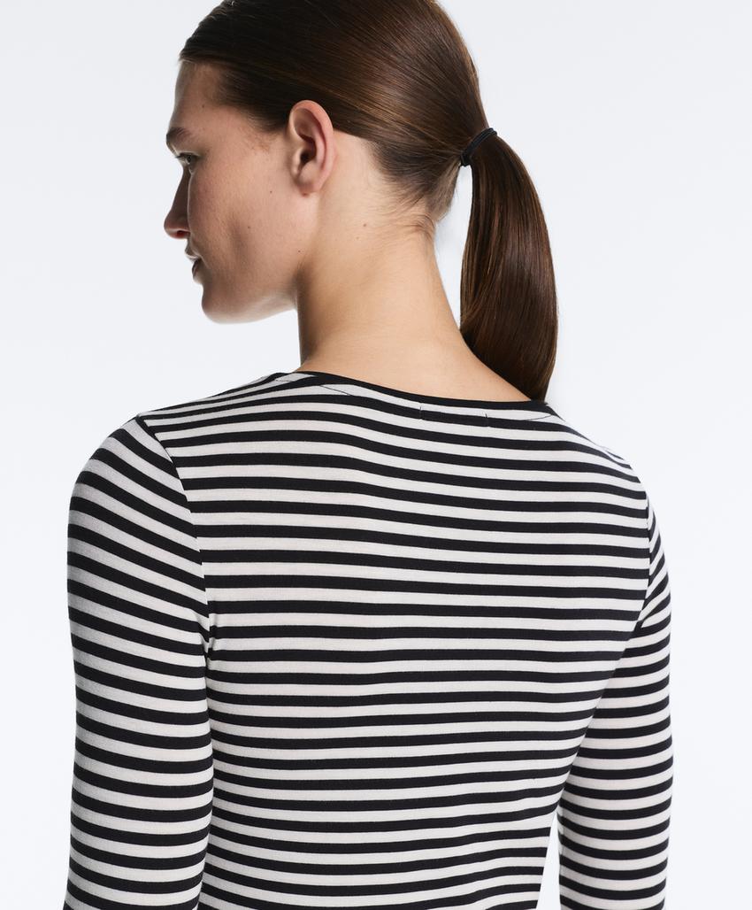 Футболка с длинным рукавом в полоску, облегающий крой