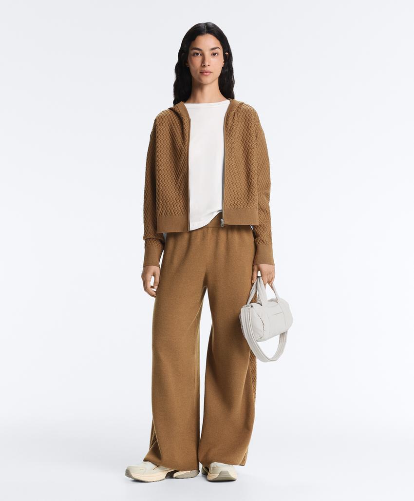 Вязаные брюки прямого кроя со структурным узором по бокам