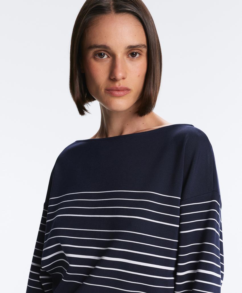 Полосатая толстовка-тельняшка из мягкого модала