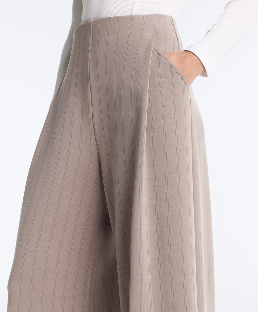 Широкие полосатые брюки из мягкой ткани с модалом