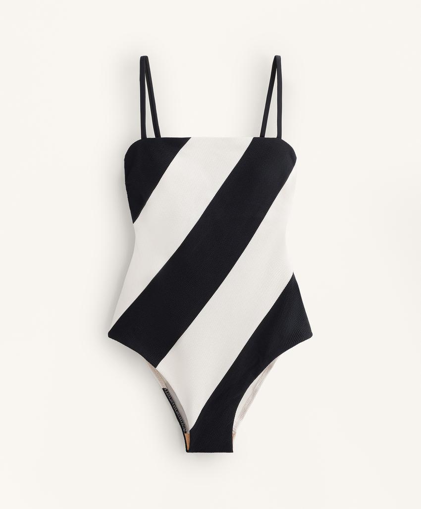 Купальник бандо из пике в диагональную полоску