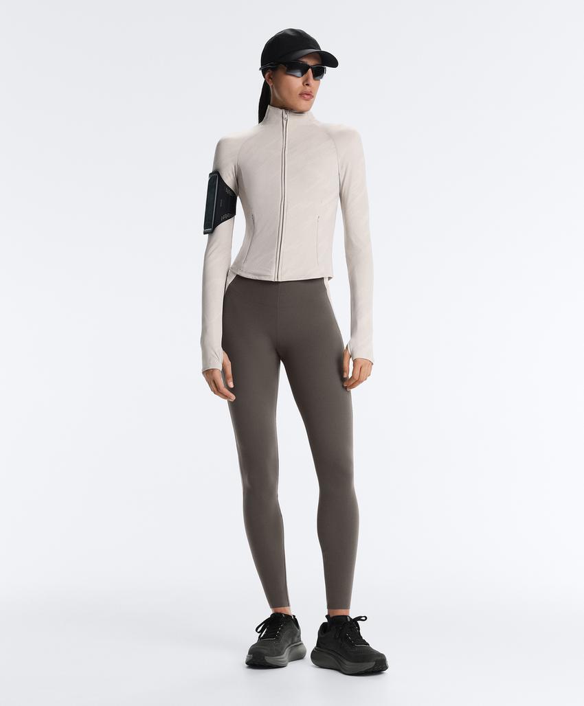 Light warm reflective technical jacket