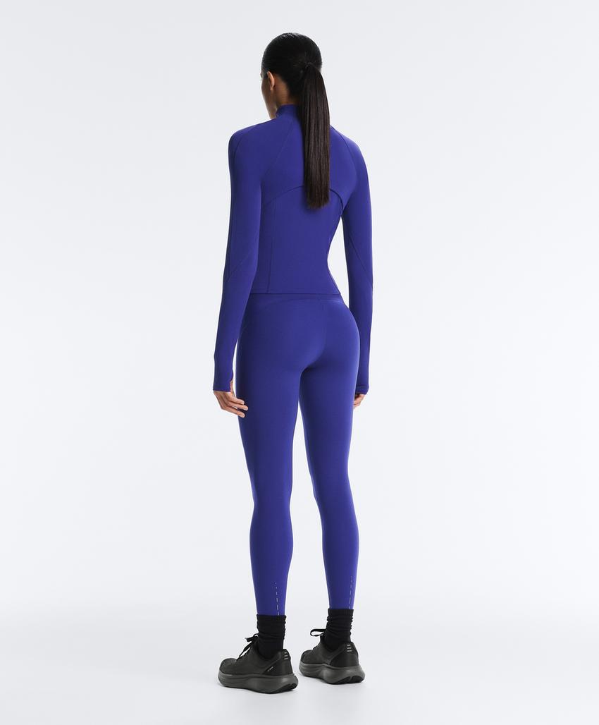 Легкая теплая высокотехнологичная куртка