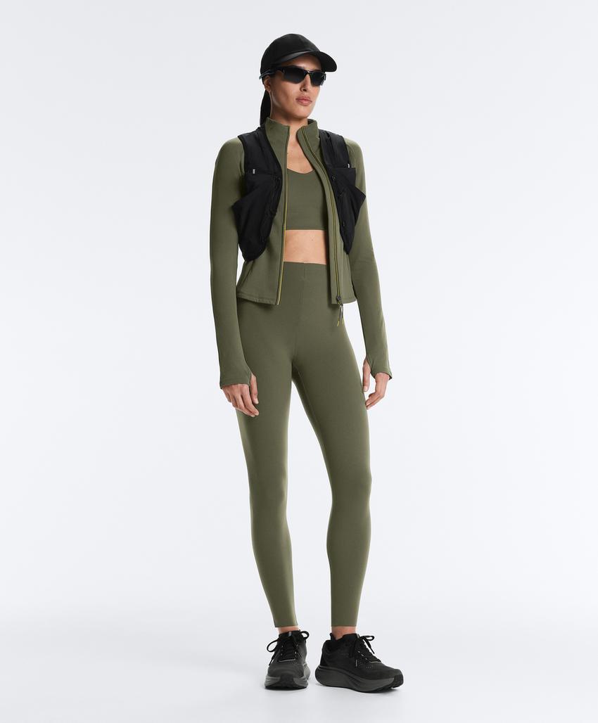 Легкая и теплая высокотехнологичная куртка