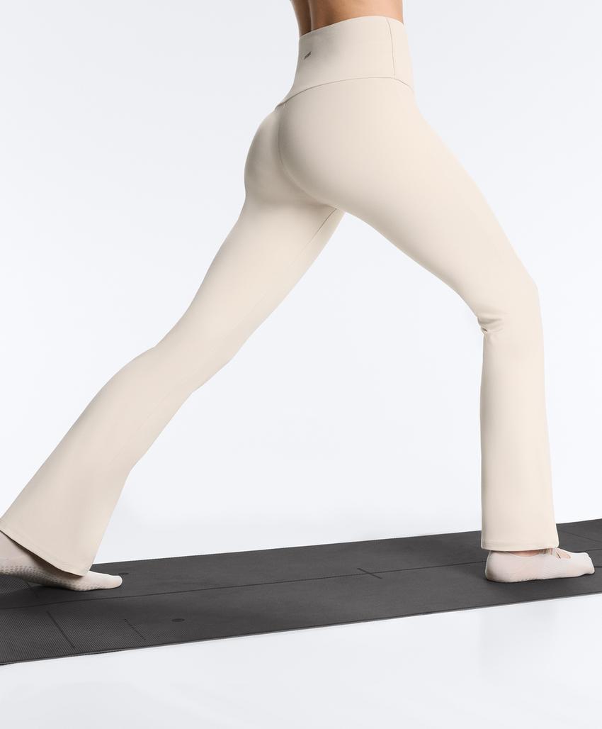 2 pairs of polyamide blend yoga and Pilates socks with double straps