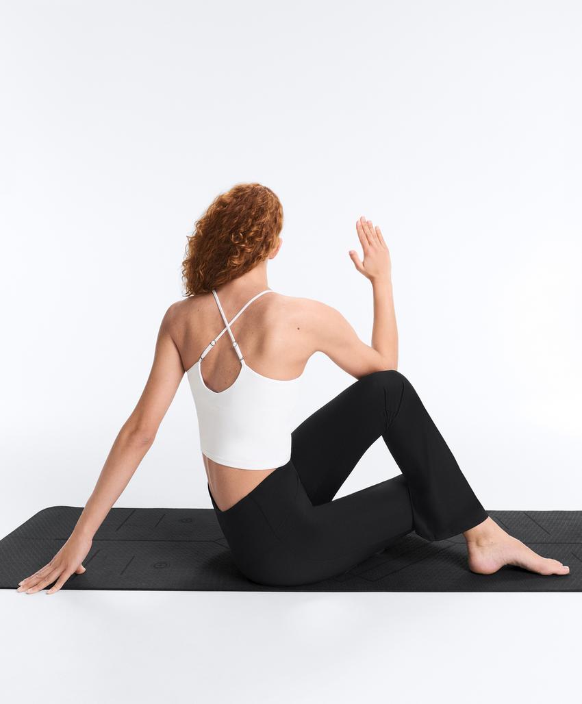 Топ comfortlux с регулируемыми лямками