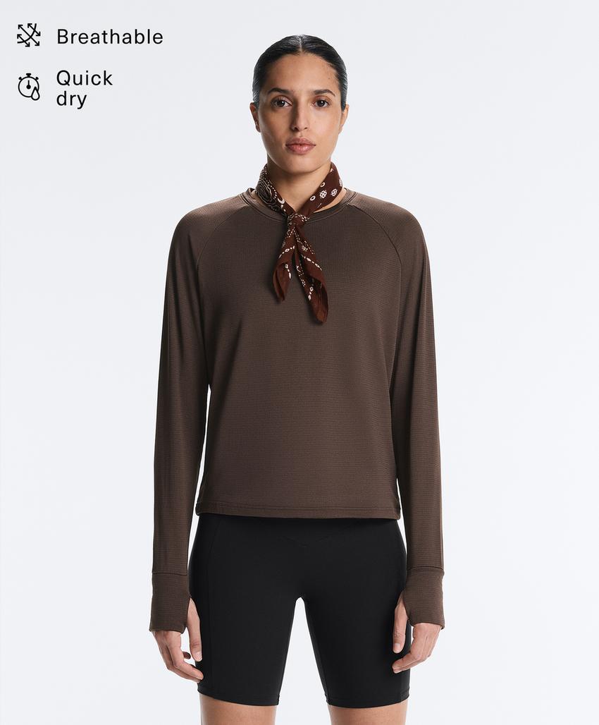 Лонгслив из высокотехнологичной ткани