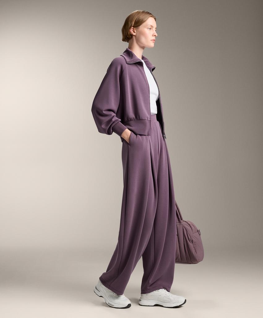 Пиджак с высоким воротником и приталенной талией из мягкой модальной ткани