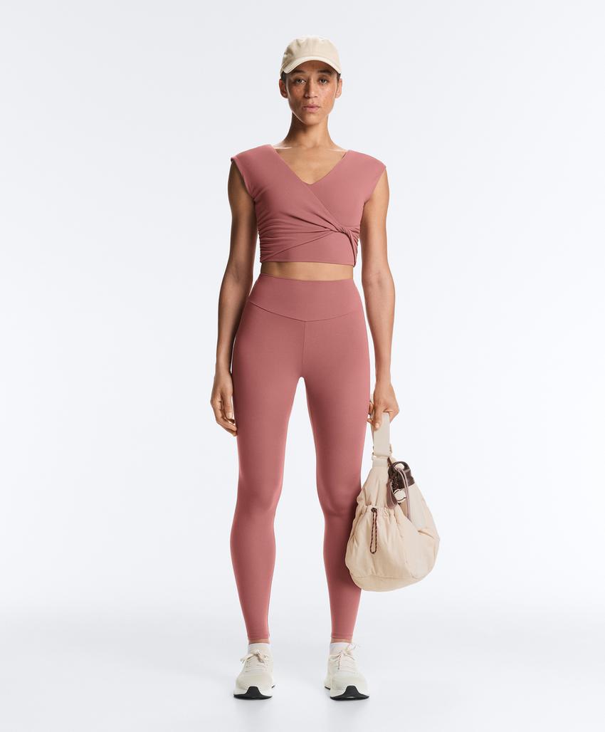 Топ с встроенным бюстгальтером crossover comfortlux