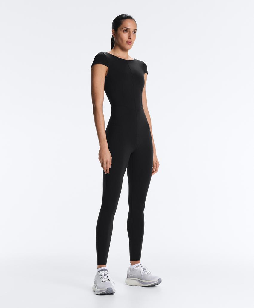 Длинный комбинезон Compressive с коротким рукавом