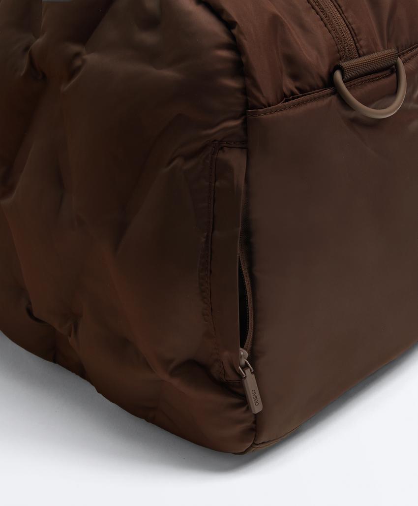 Стеганая спортивная сумка