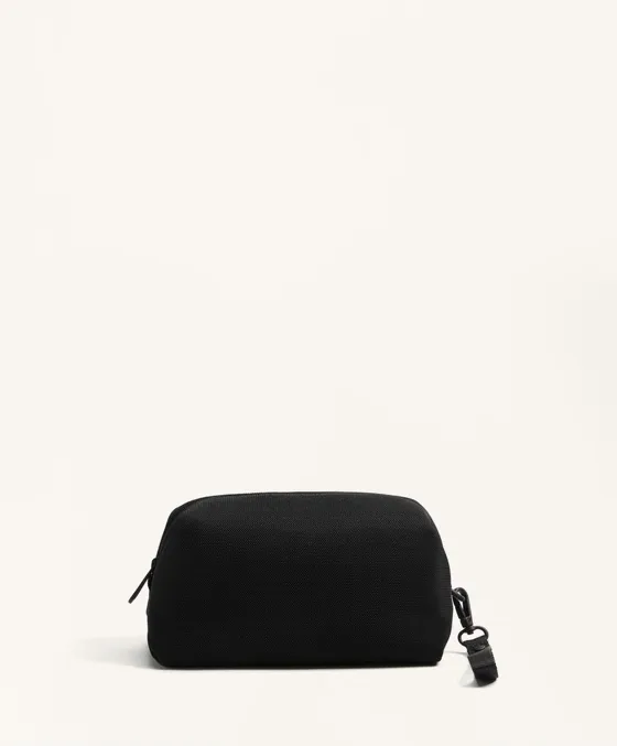 Косметичка из сетки