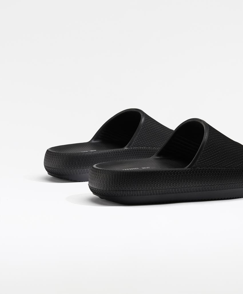 Сандалии-флатформы black