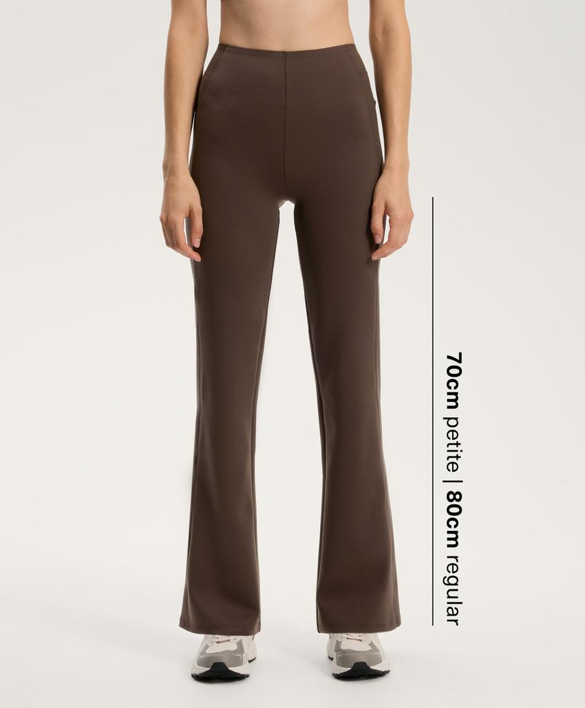 Брюки с высокой посадкой в стиле неопрена с расклешёнными штанинами