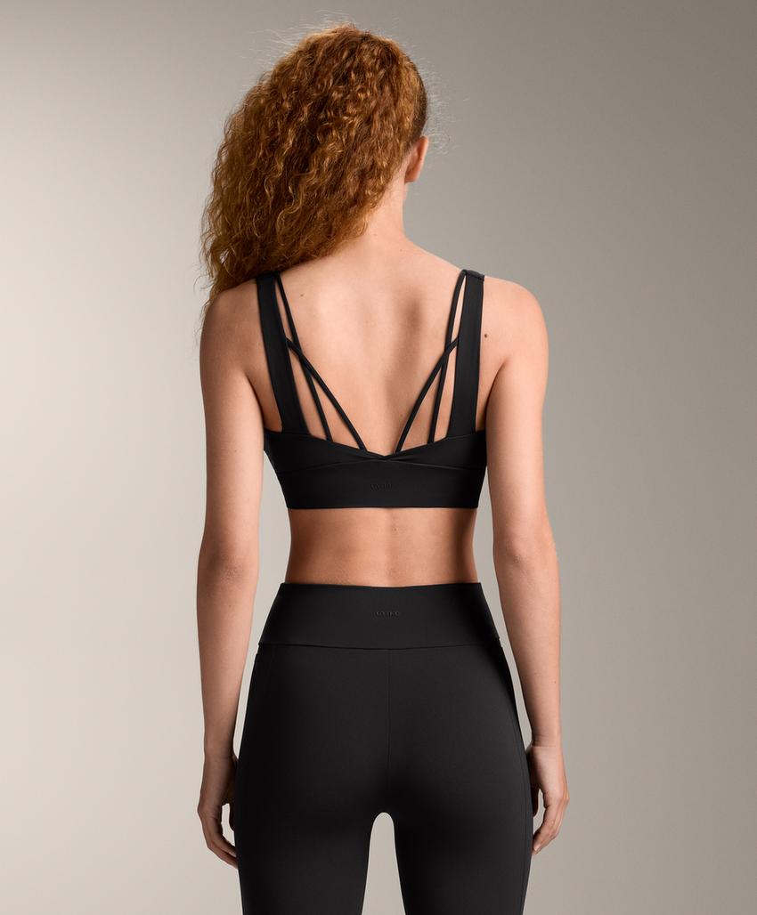 Спортивный бюстгальтер средней поддержки light touch