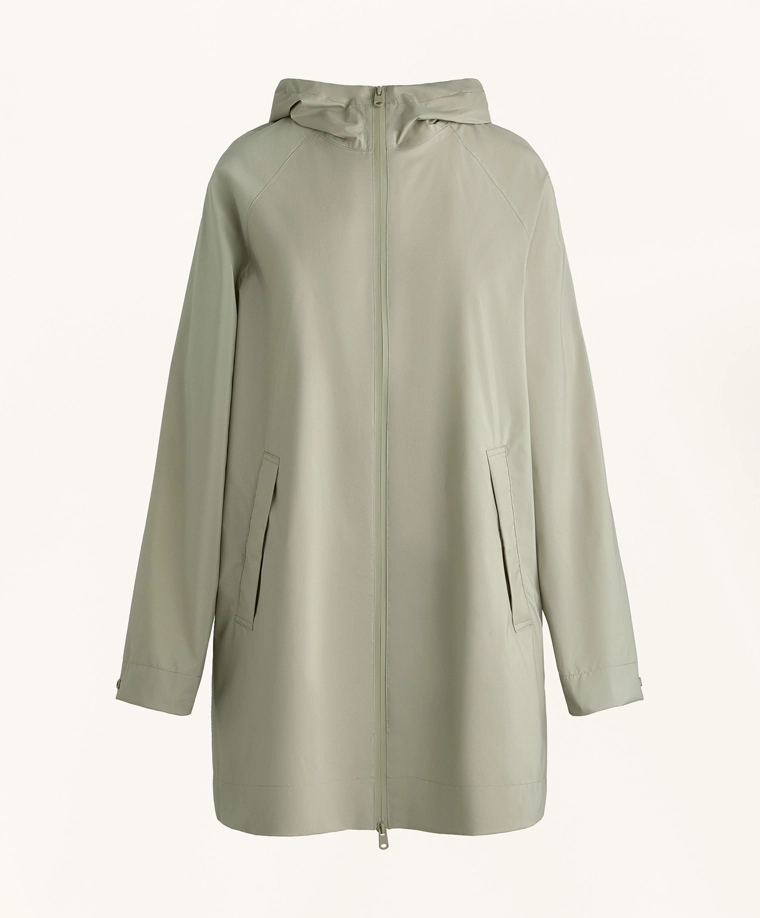 Сверхлегкая упаковываемая куртка oysho с водонепроницаемостью 10k