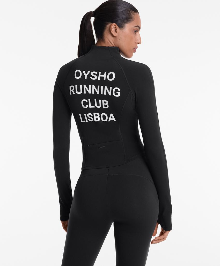 Техническая куртка oysho running club lisboa с легким теплом и швами
