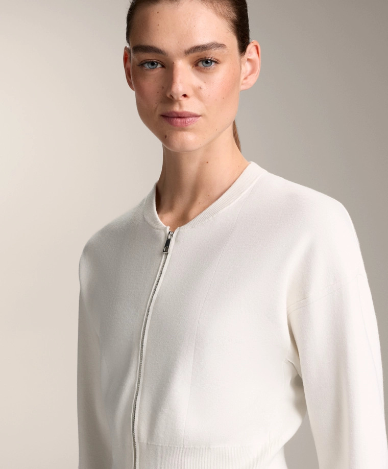 Трикотажная бомбер-куртка