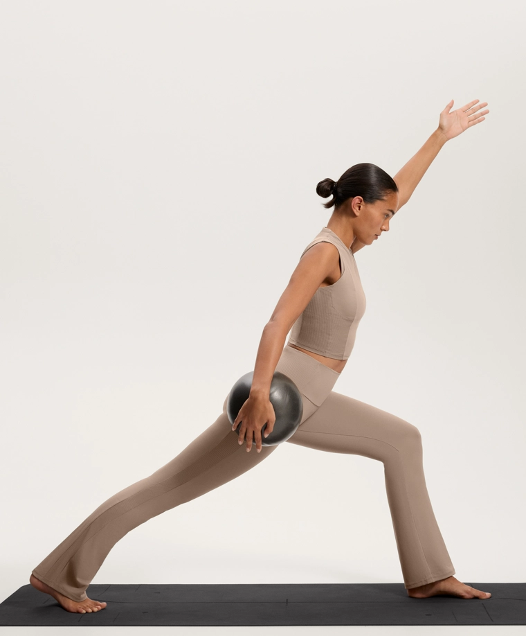 Брюки high-rise comfortlux с расклешенным кроем