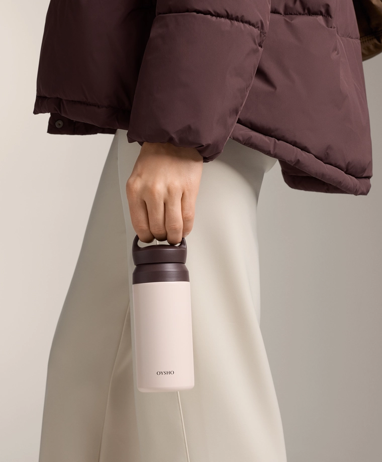 Бутылка с ручкой