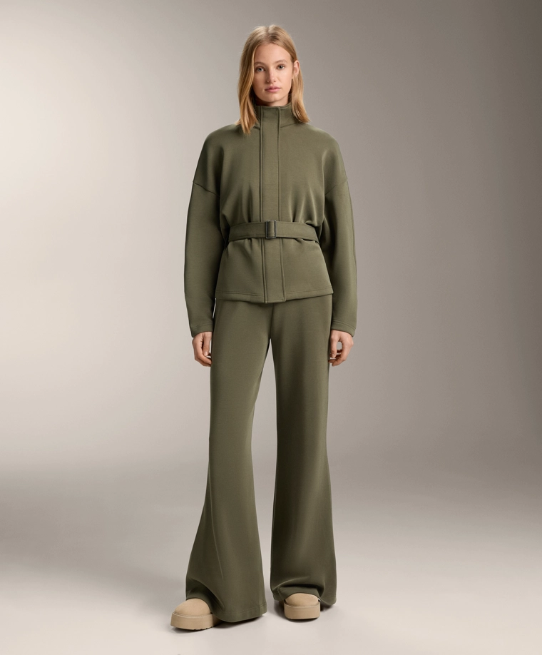 Супер высокие брюки расклешенные книзу с мягким пухом