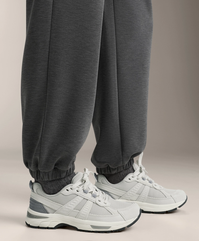 Мягкие джоггеры из меланжевого модала