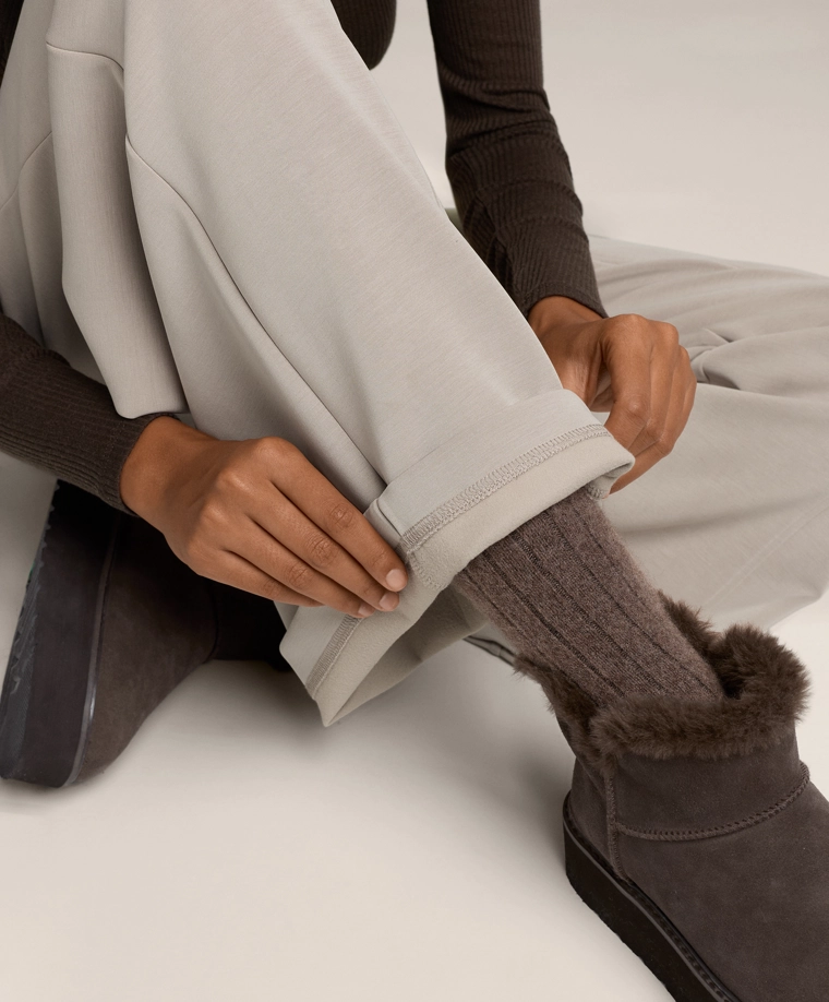 Супер высокие брюки с боковыми вставками и мягким пухом