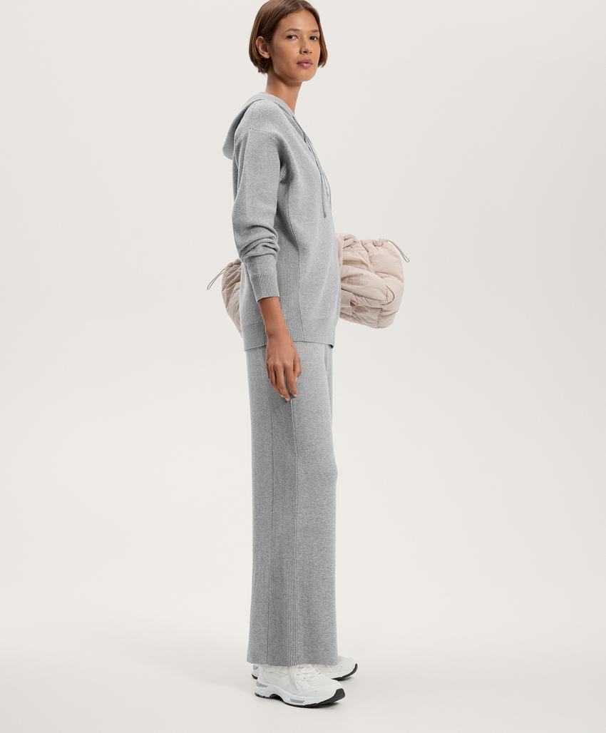 Длинный вязаный кардиган с капюшоном