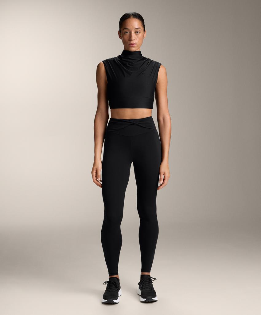 Черные лосины с карманами