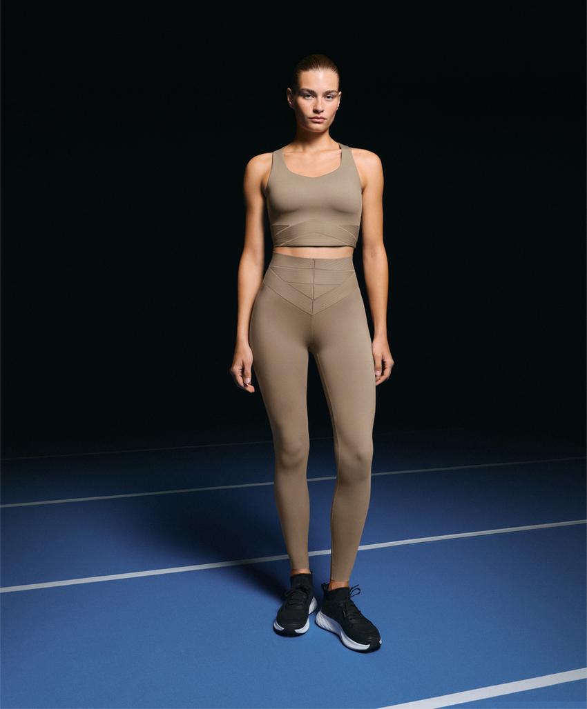 Платье из мокко