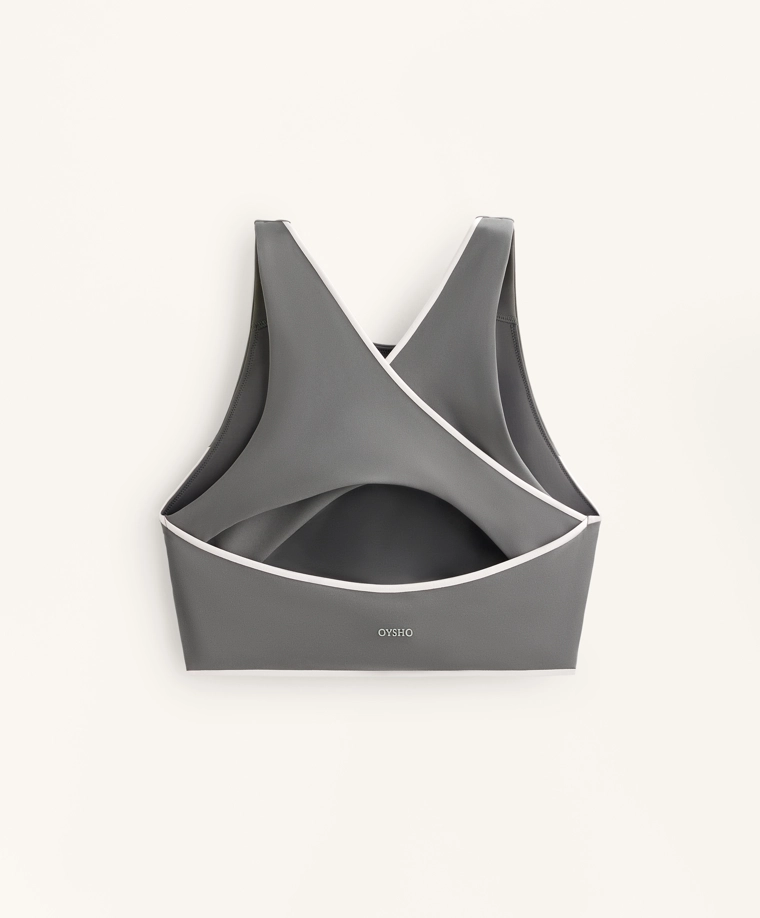 Шелковистое халатное платье