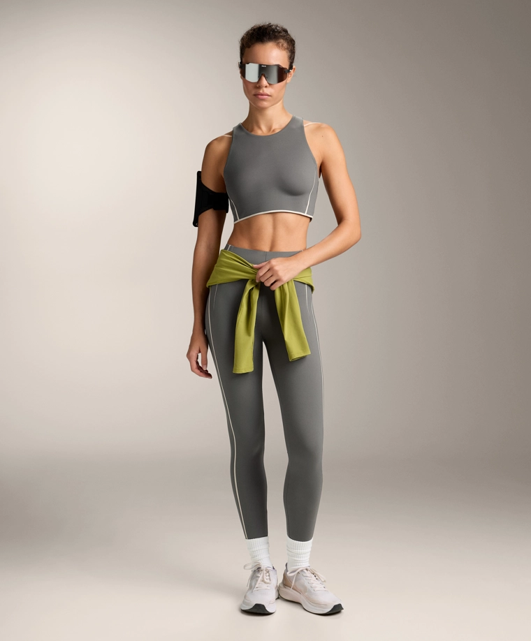 Шелковистое халатное платье