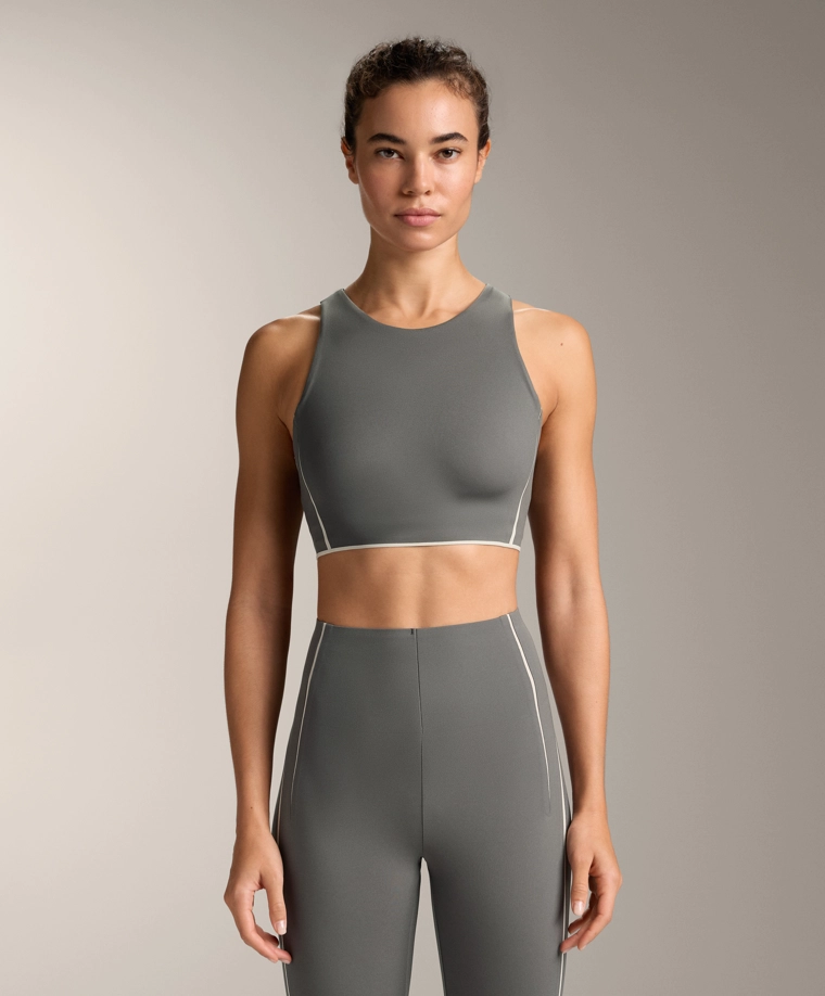 Шелковистое халатное платье